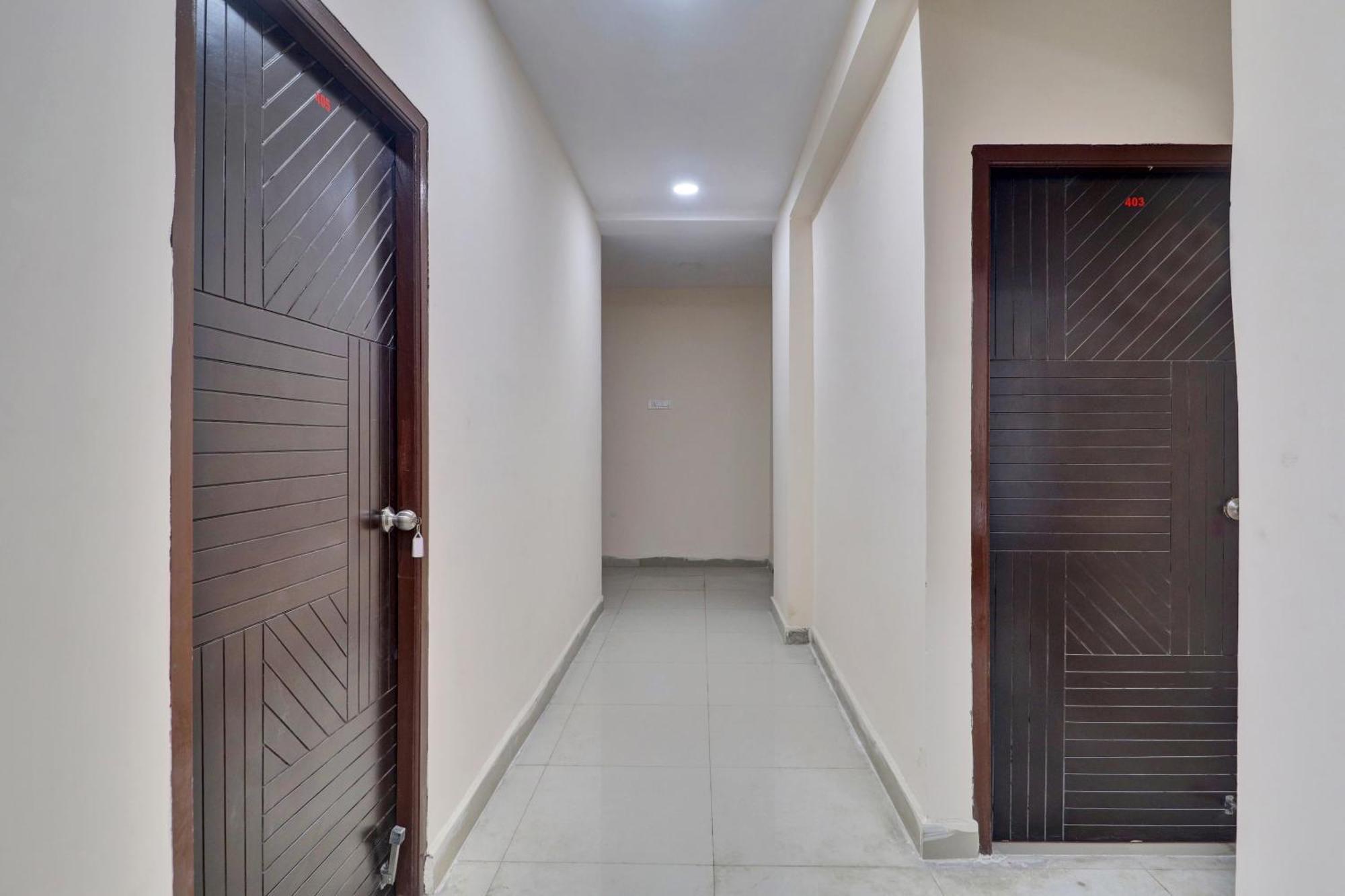 Hotel O Shri Ganesh Near By Himayatnagar,Ashok Nagar,Rtc X Roads Hyderabad Eksteriør billede