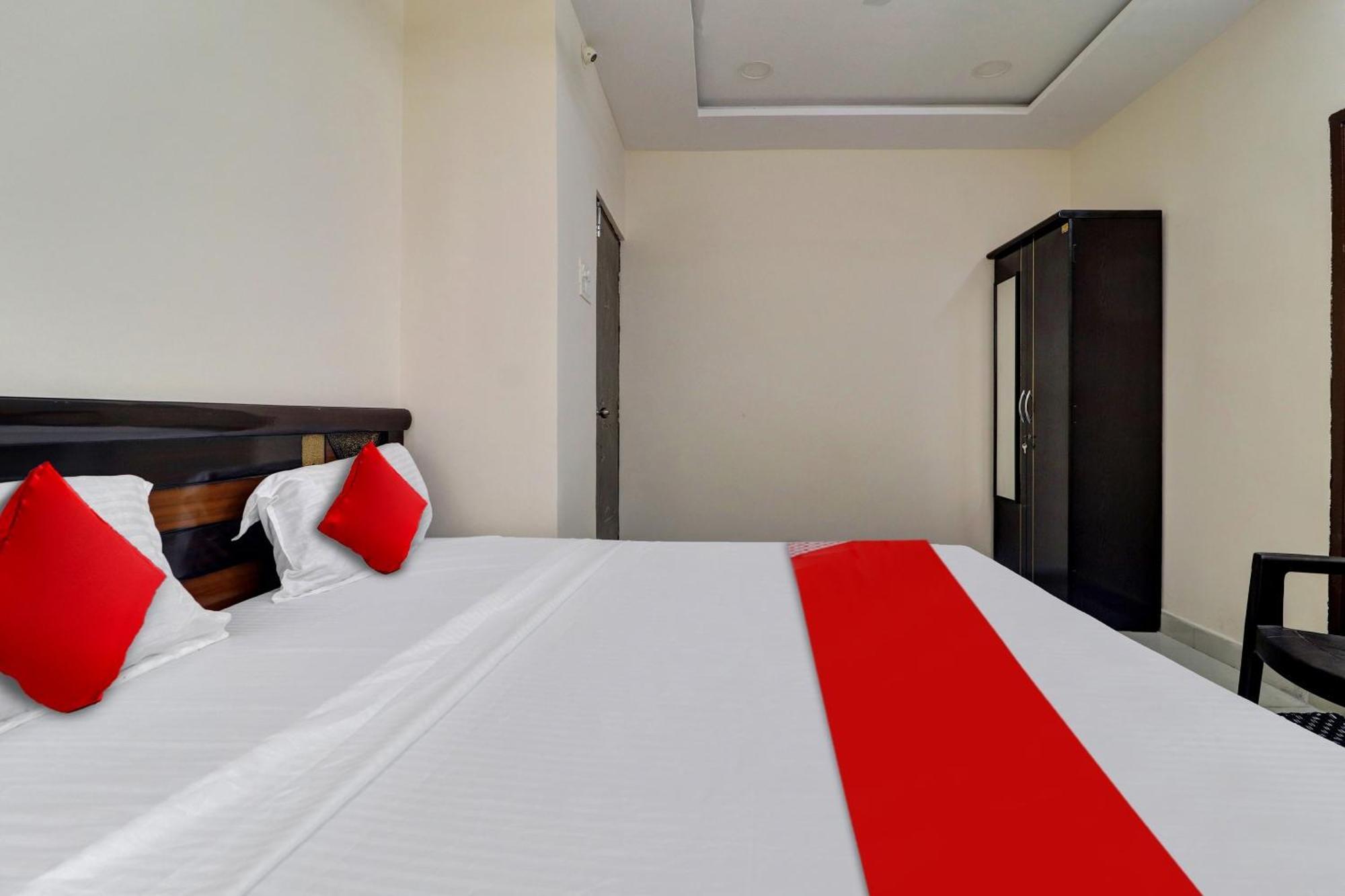 Hotel O Shri Ganesh Near By Himayatnagar,Ashok Nagar,Rtc X Roads Hyderabad Eksteriør billede
