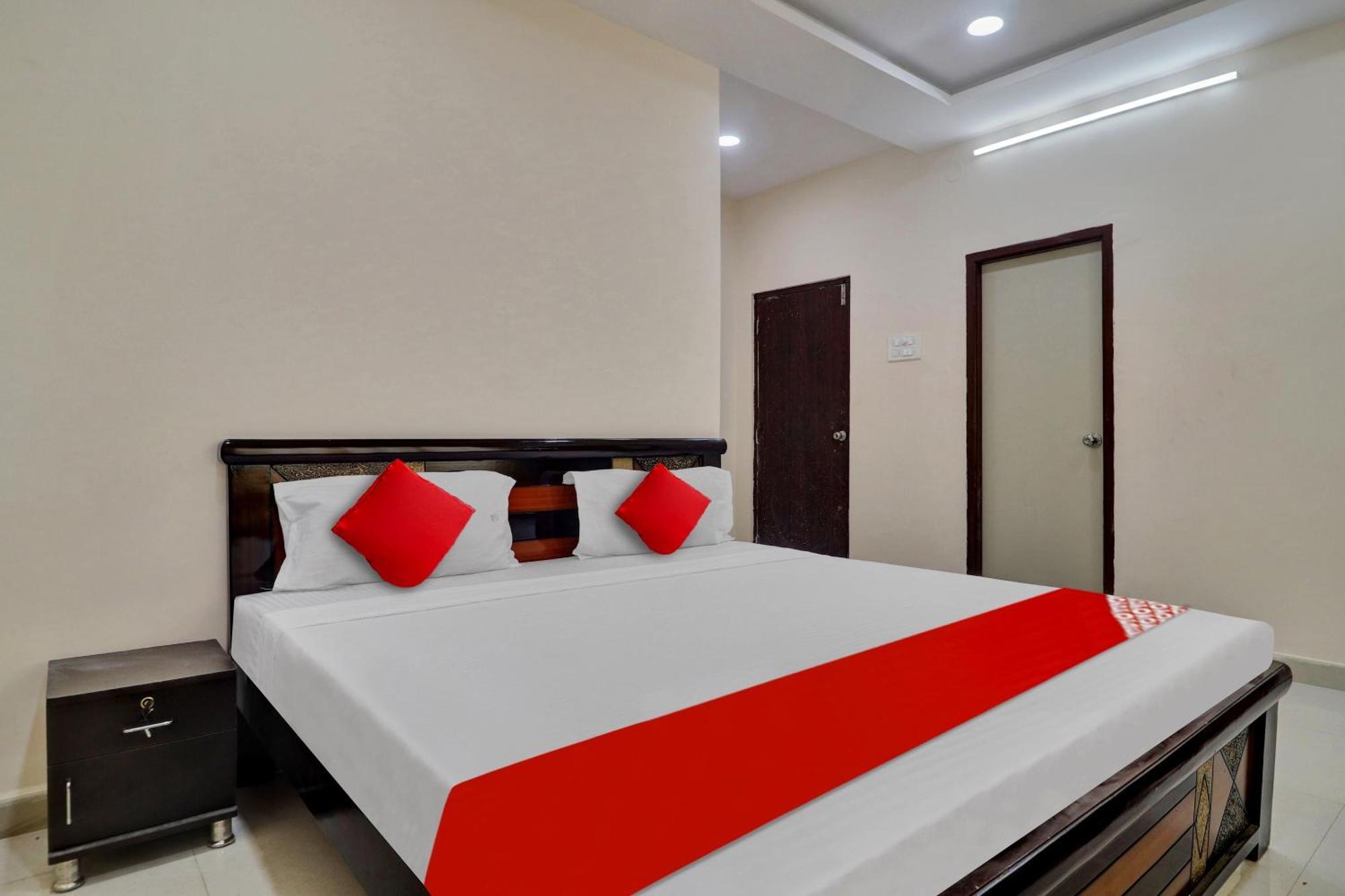 Hotel O Shri Ganesh Near By Himayatnagar,Ashok Nagar,Rtc X Roads Hyderabad Eksteriør billede